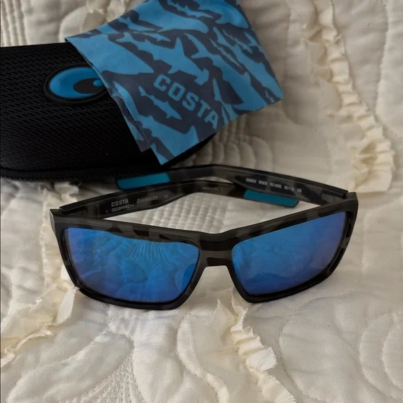 LIKE NEW! Costa xOcearch Rinconcito Polarized Sunglasses with case and cloth - Picture 1 of 9